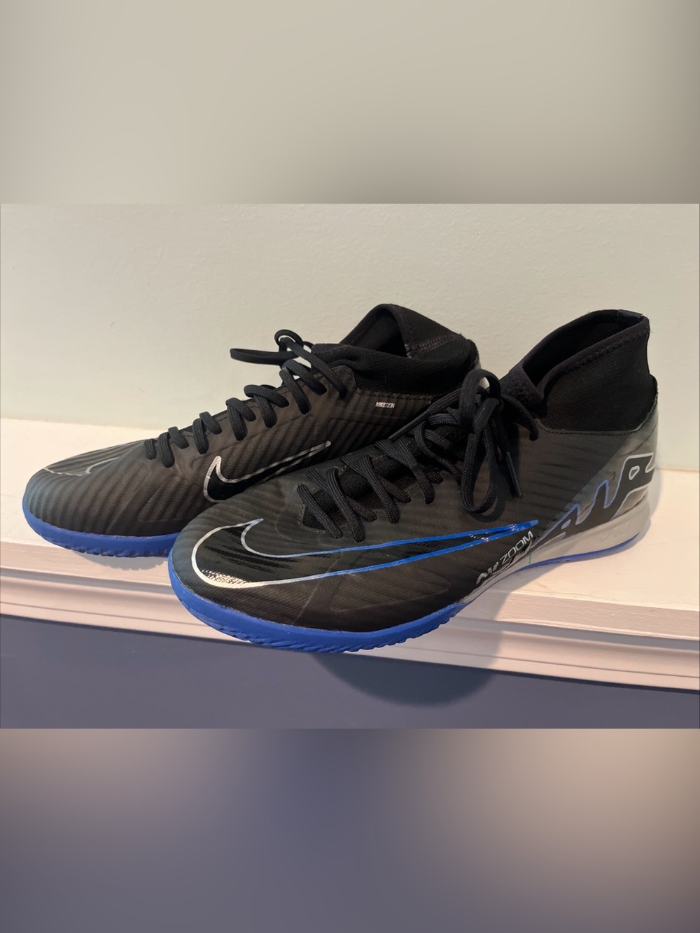 Nike Men’s Zoom Superfly 9 Academy IC Black Blue DJ5627-040, Size 7.5